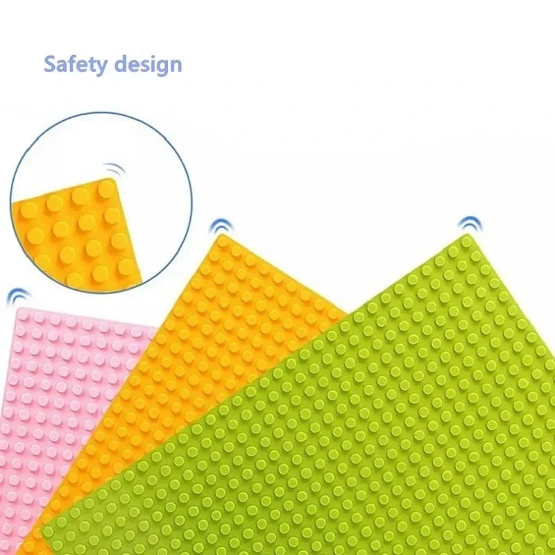 Classic Building Brick Baseplates – view 2