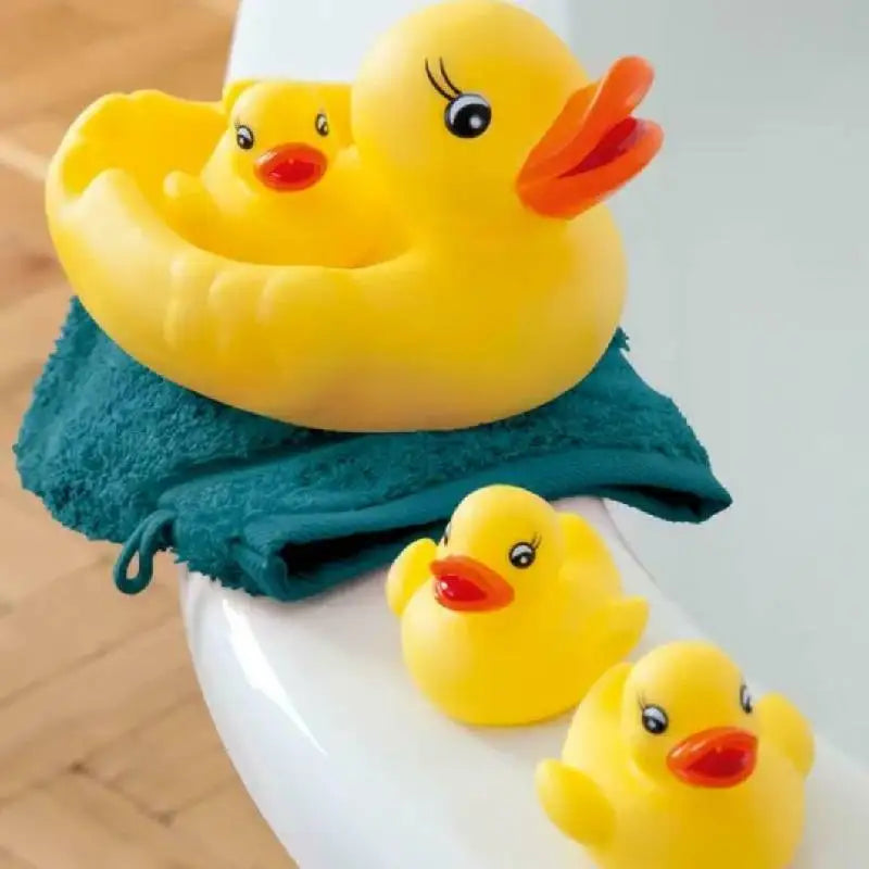 Rubber Duck Family Bath Toy (4PCS)